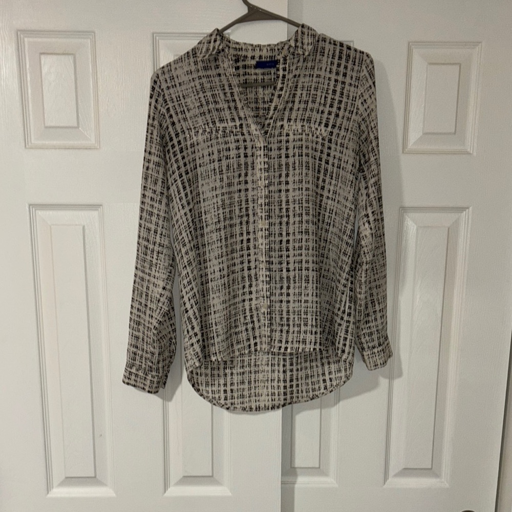 Apt. 9 Black and White Patterned Blouse